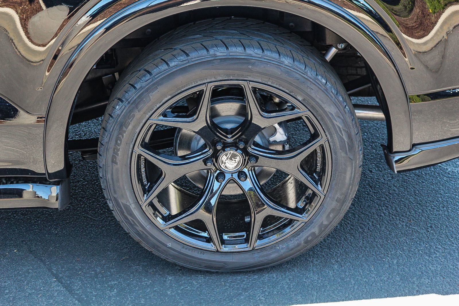 New 2025 Ford F150 Lariat w/ Equipment Group 502A High image 11