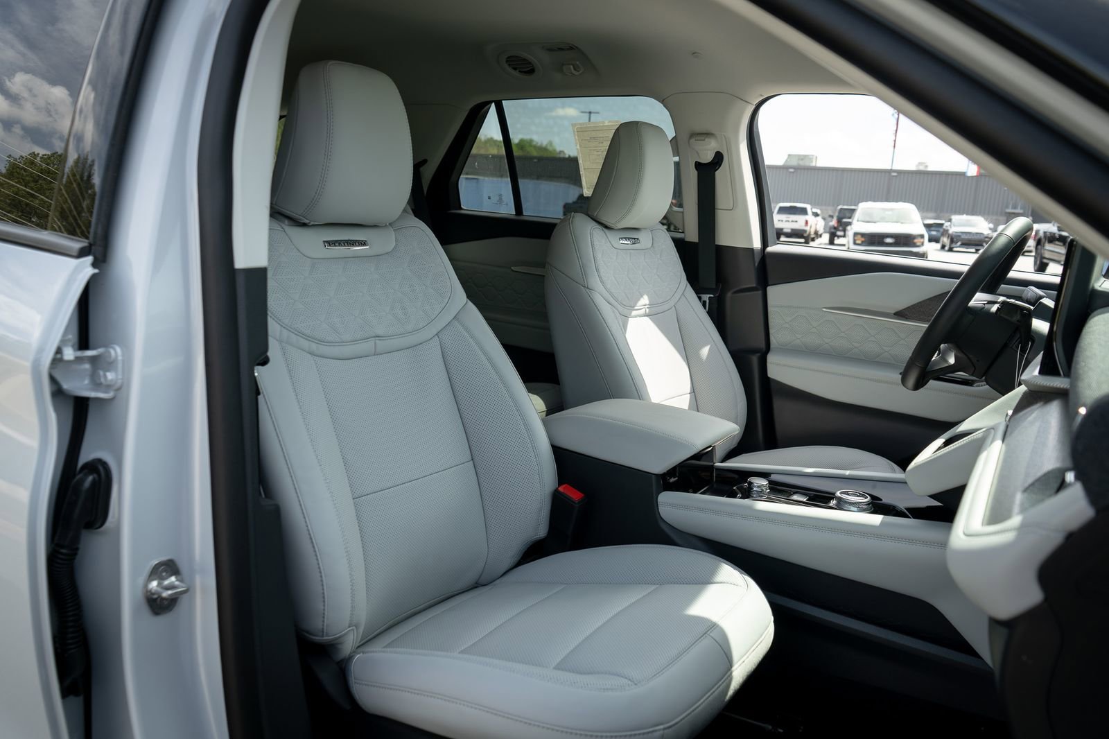 New 2026 Ford Explorer Platinum AWD/4WD image 39