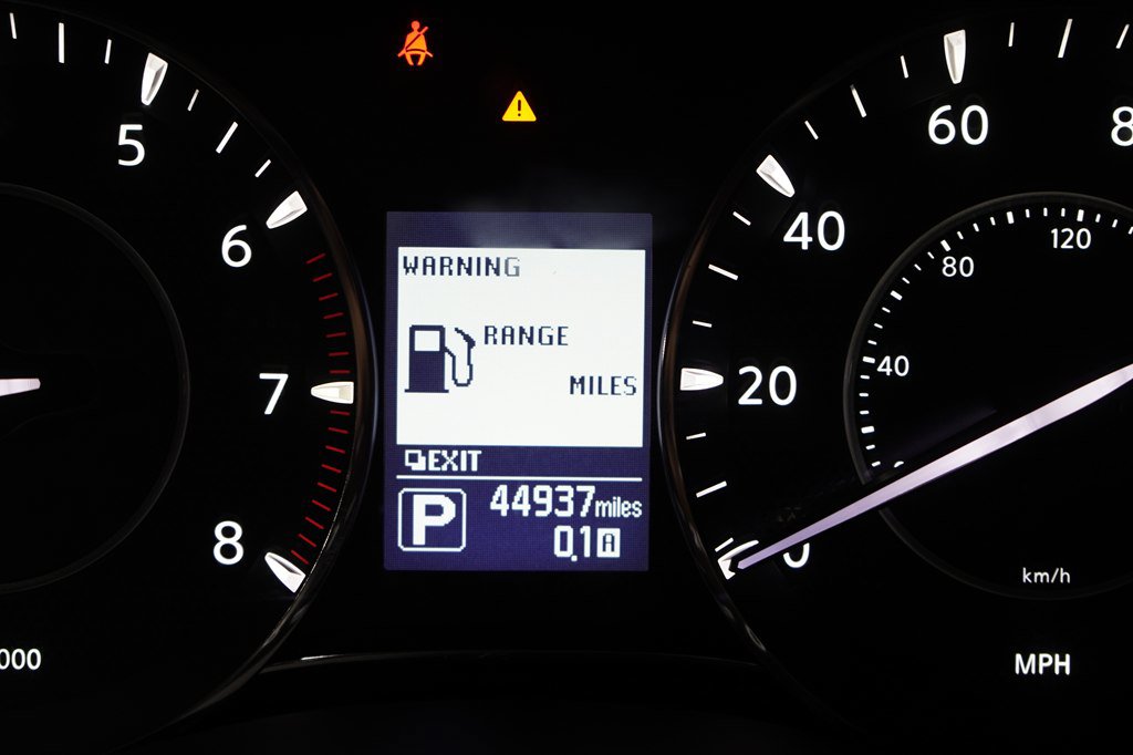 Used 2020 Nissan Armada Platinum RWD image 33