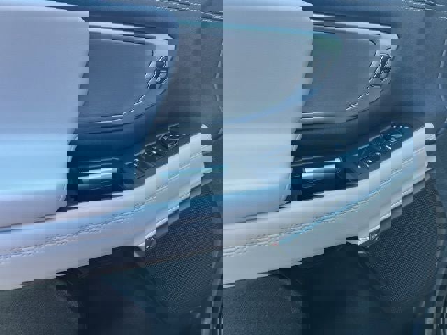 Certified 2025 Ford Expedition Max Platinum image 43