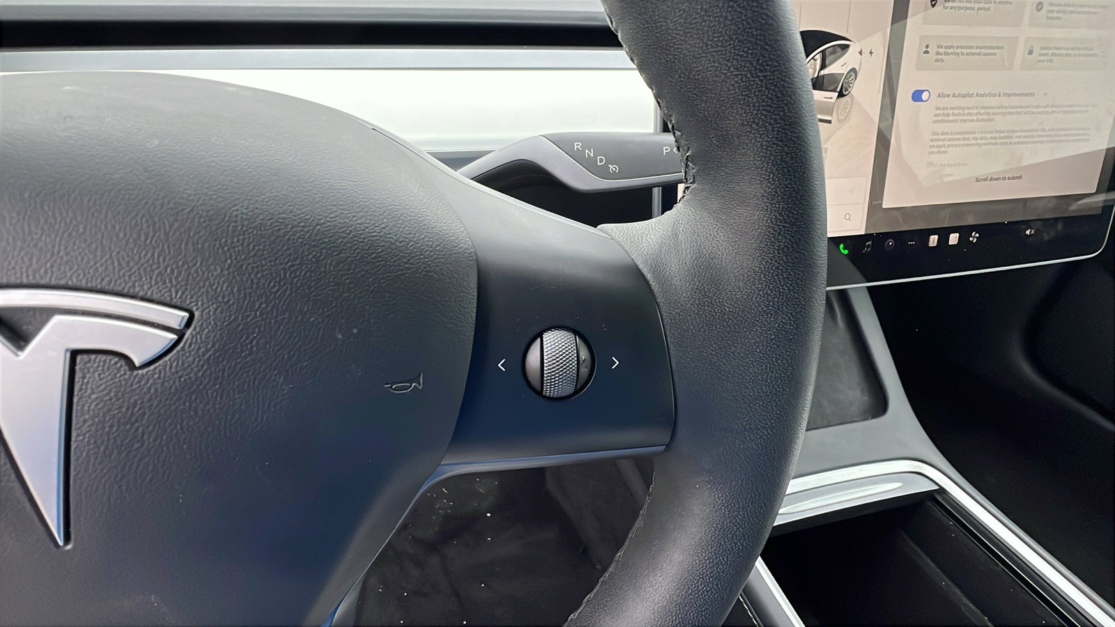 Used 2022 Tesla Model 3 Standard Range image 28