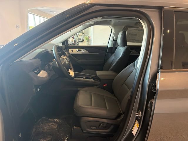 New 2026 Ford Explorer Active w/ Active Comfort Package AWD/4WD image 10