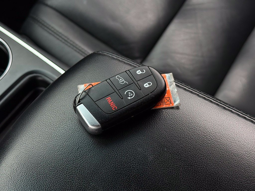 Used 2014 Dodge Durango Limited w/ Premium Group AWD/4WD image 5