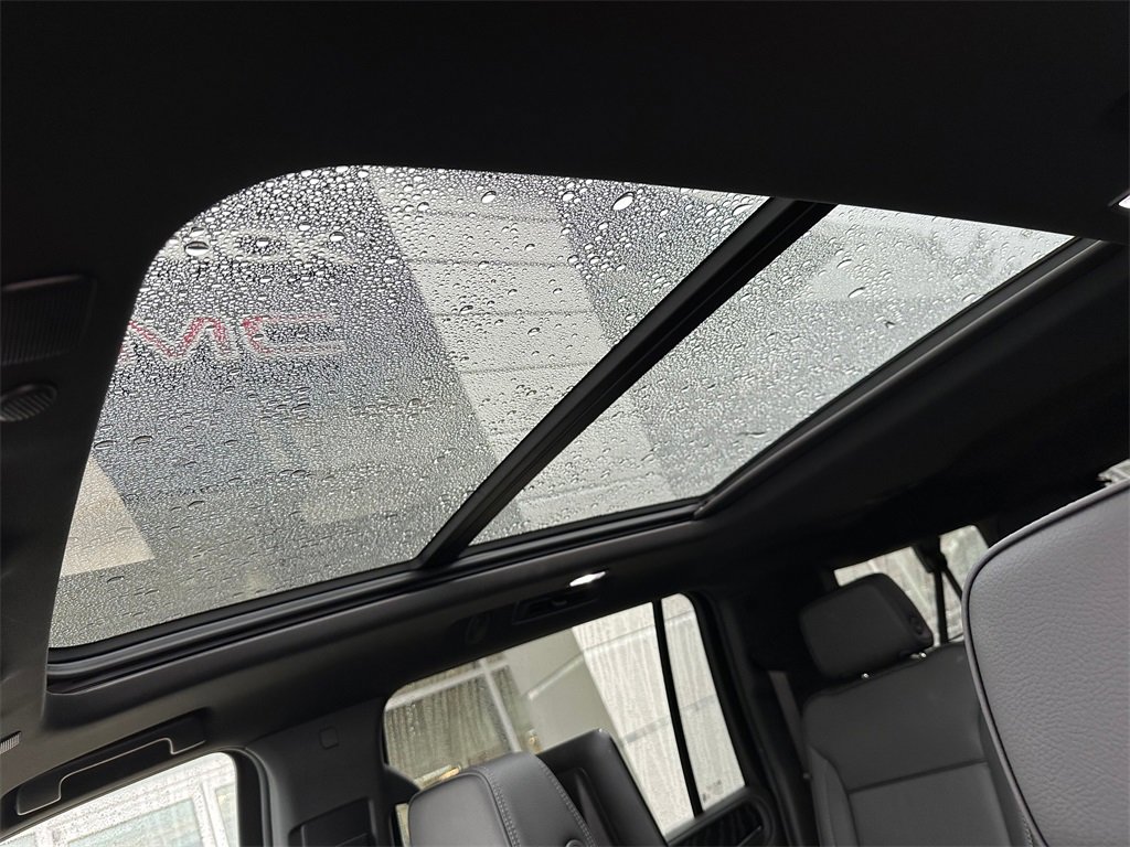 Used 2024 GMC Yukon XL Denali w/ Denali Reserve Package image 58