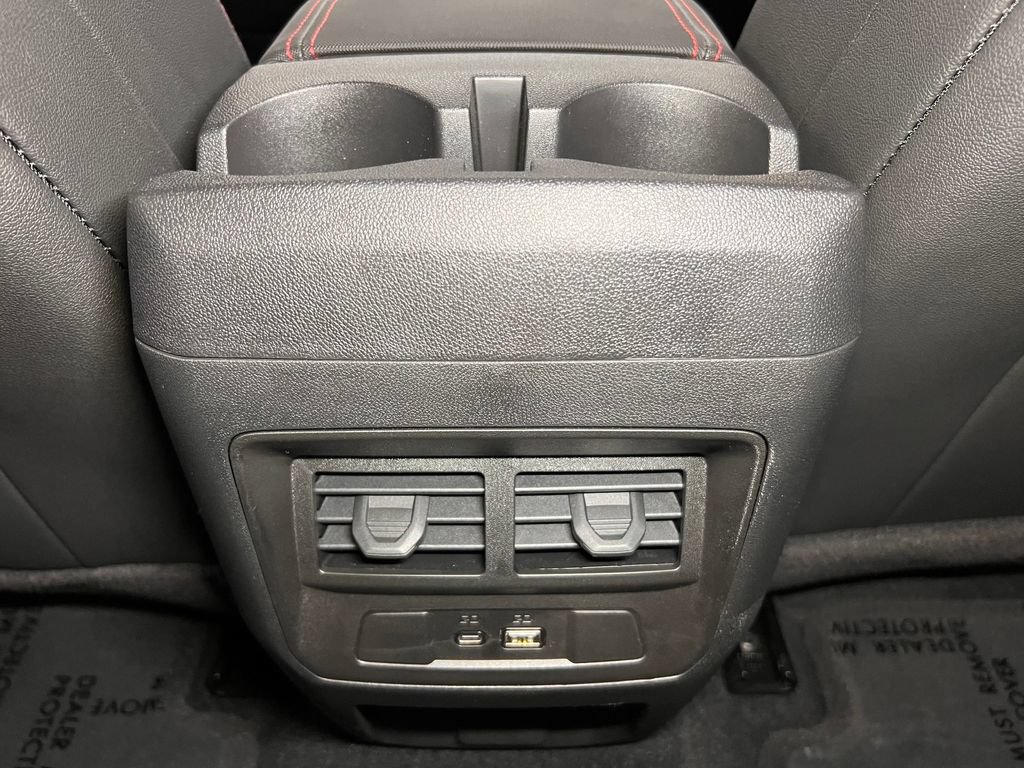 Used 2025 Chevrolet Colorado Z71 w/ Technology Package AWD/4WD image 33