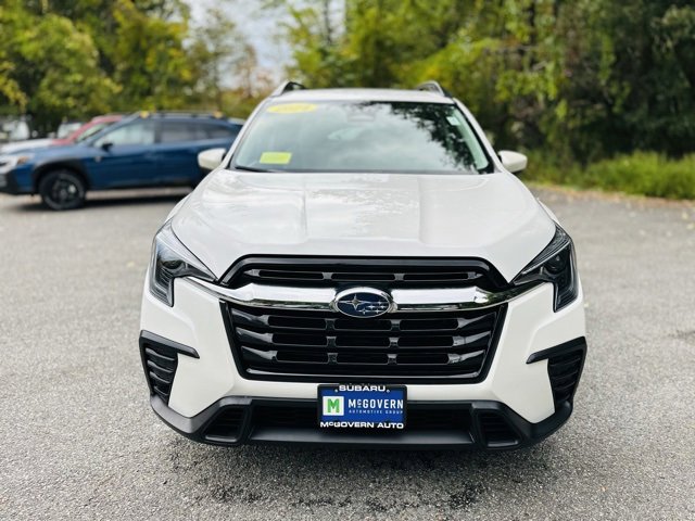 Used 2024 Subaru Ascent Premium w/ Convenience Package image 2