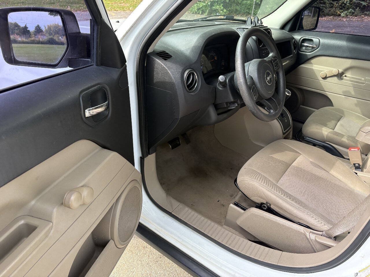 Used 2014 Jeep Patriot Sport FWD image 21