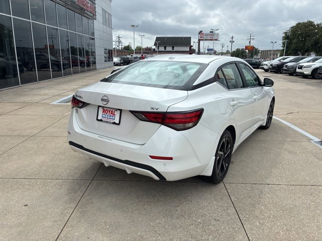Used 2024 Nissan Sentra SV w/ Lighting Package image 7