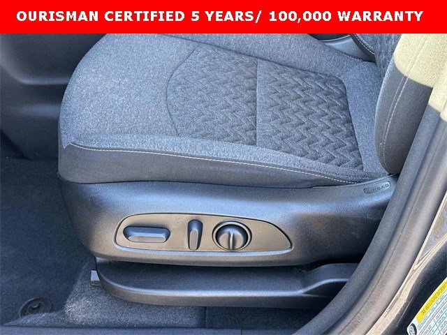 Certified 2023 Chevrolet Equinox LT w/ Driver Convenience Package image 17