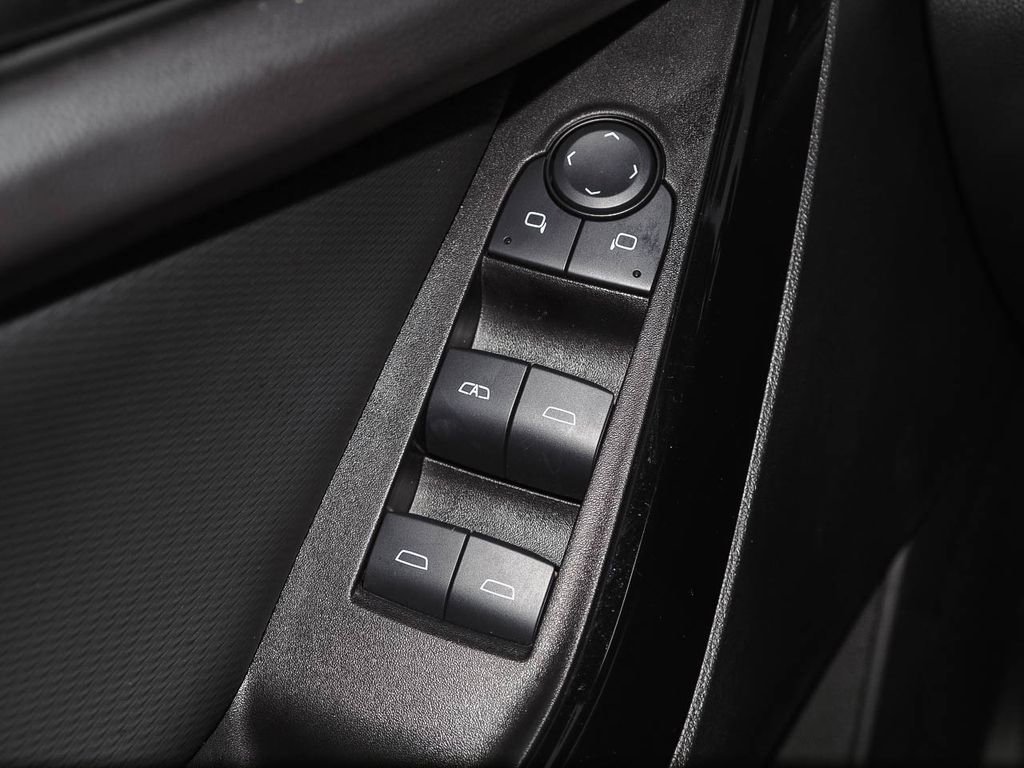 Certified 2025 Chevrolet Equinox LT image 24