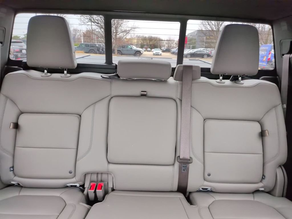 Used 2019 GMC Sierra 1500 SLT w/ SLT Premium Plus Package image 35