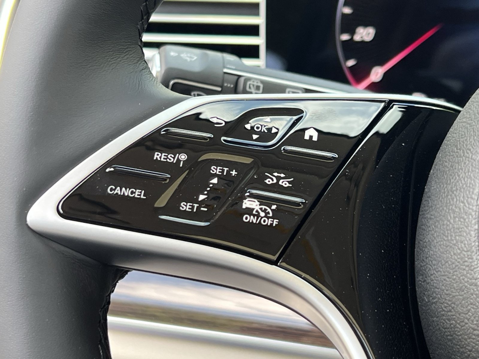 New 2026 Mercedes-Benz GLE 350 4MATIC image 36