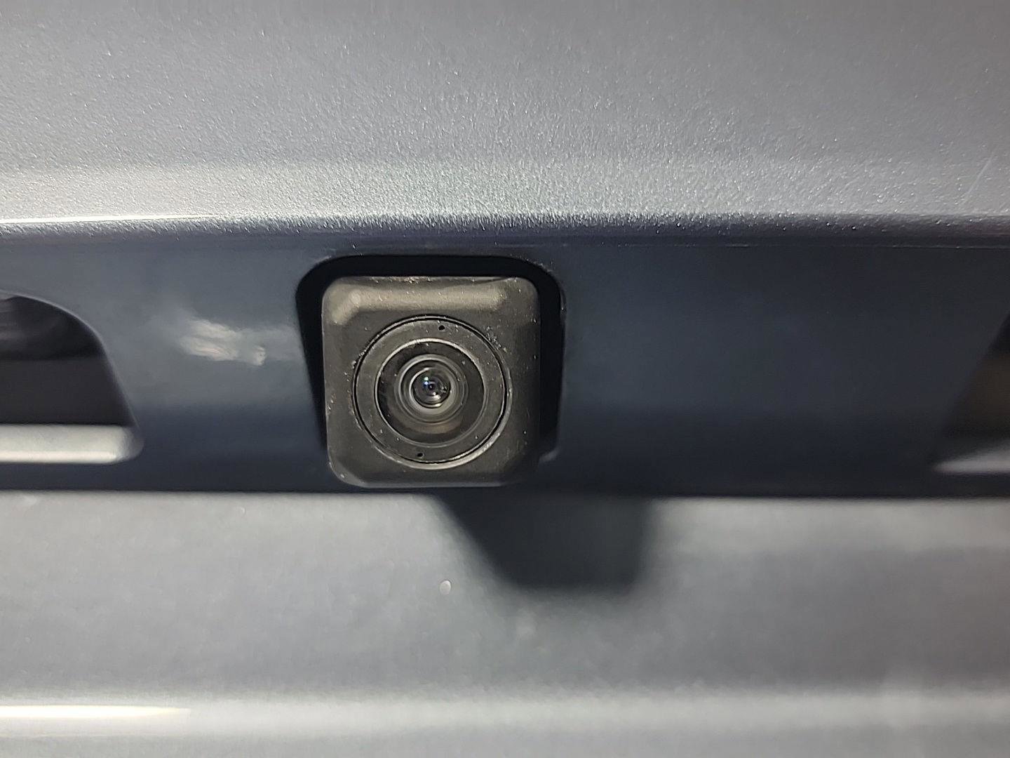 Used 2024 Toyota Corolla Cross L image 6