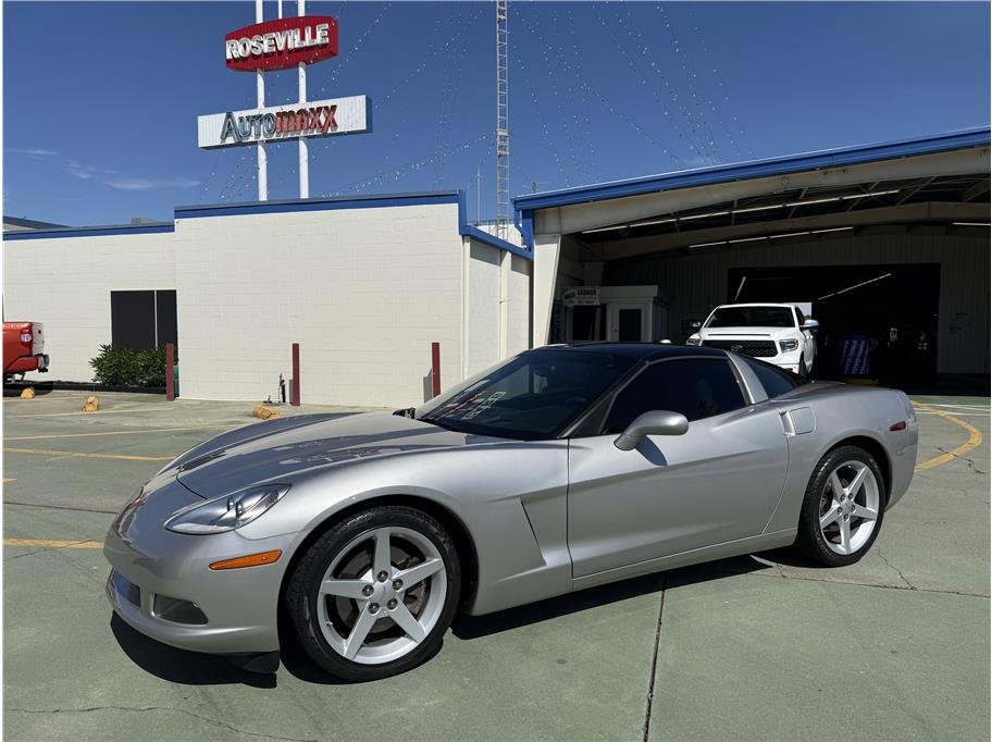 Used 2005 Chevrolet Corvette Coupe w/ Preferred Equipment Group image 1