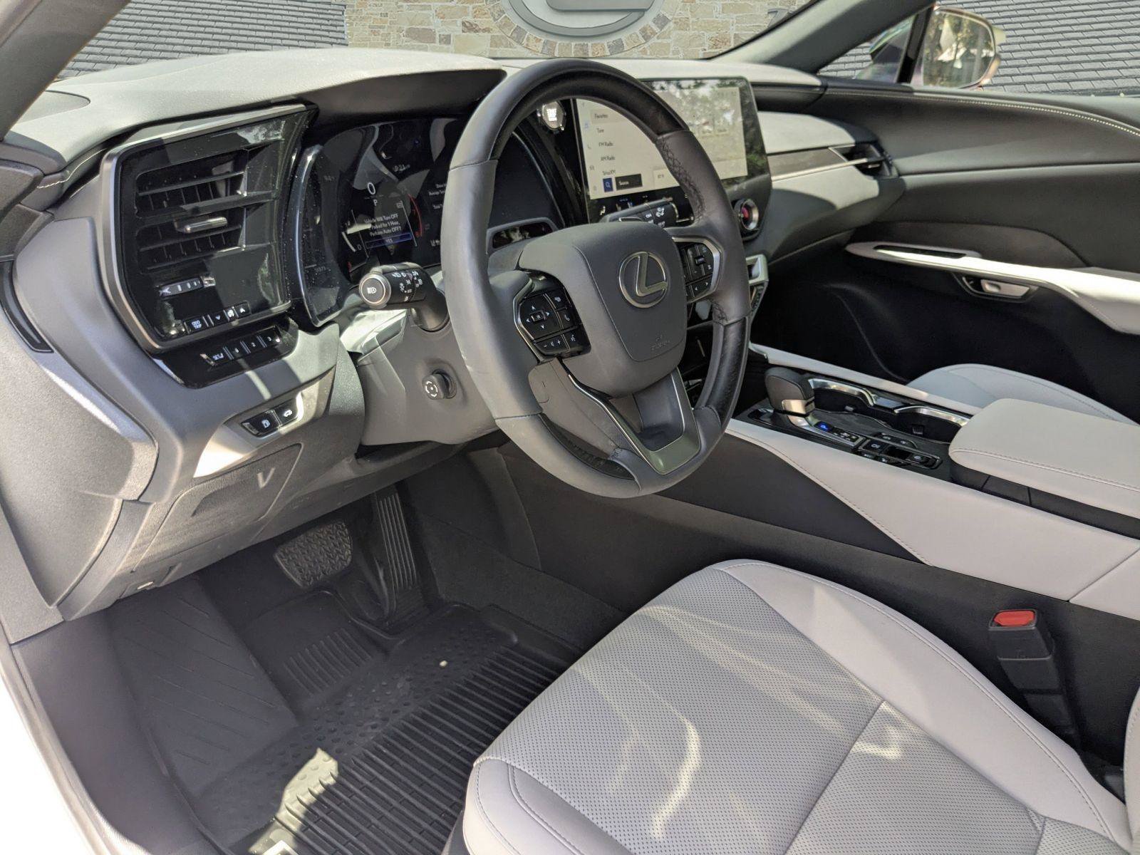 Certified 2025 Lexus RX 350 F Sport w/ Convenience Package AWD/4WD image 6