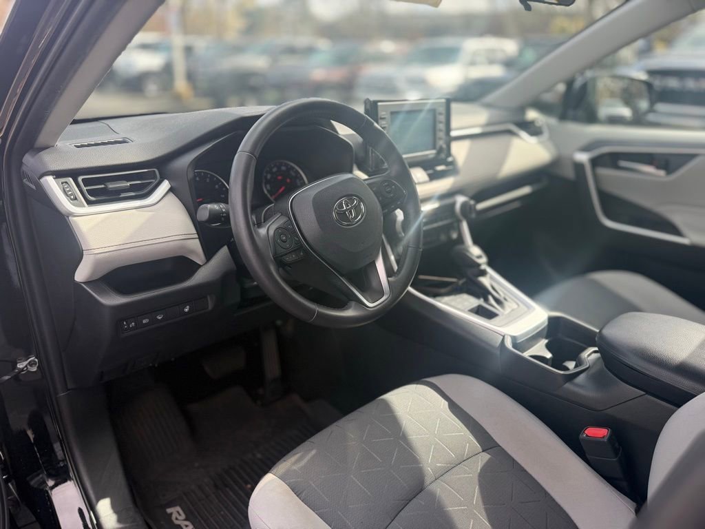 Used 2020 Toyota RAV4 XLE w/ XLE Grade Weather Package image 13