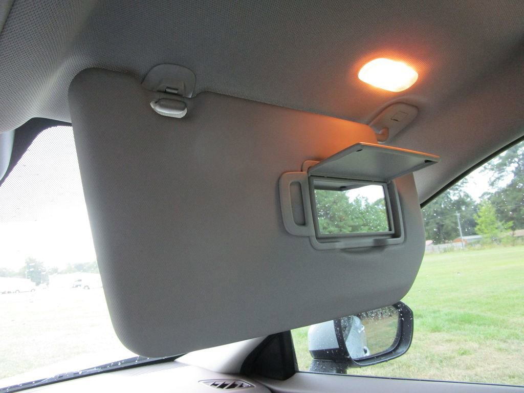 Used 2023 Nissan Rogue SV image 34