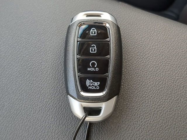 Used 2023 Hyundai Kona Limited image 31