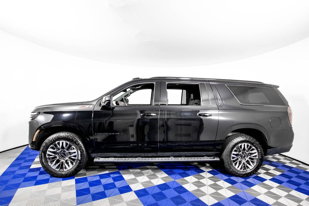Used 2025 Chevrolet Suburban Z71 AWD/4WD image 7