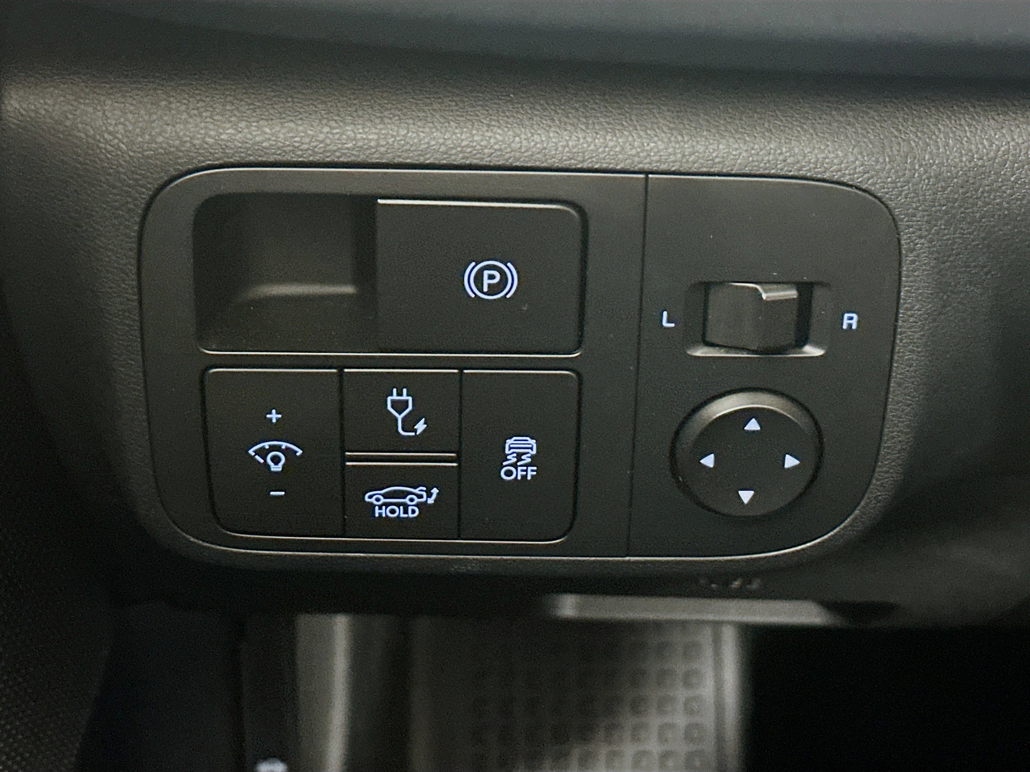 Used 2024 Hyundai Ioniq 6 SEL image 17