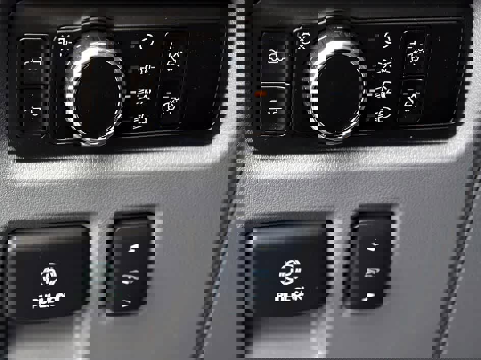New 2025 Ford F150 Lightning Flash image 23