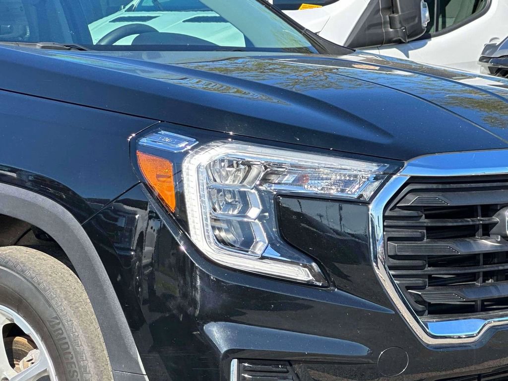 Used 2022 GMC Terrain SLE w/ Driver Convenience Package AWD/4WD image 7