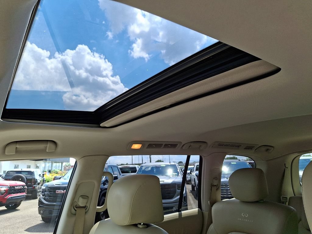 Used 2011 INFINITI QX56 4WD w/ Deluxe Touring Pkg image 15
