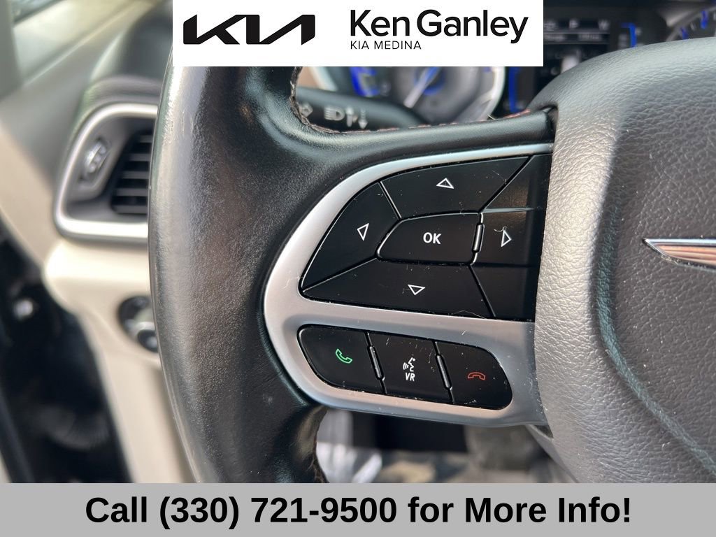 Used 2018 Chrysler Pacifica Touring-L w/ Premium Audio Group image 30