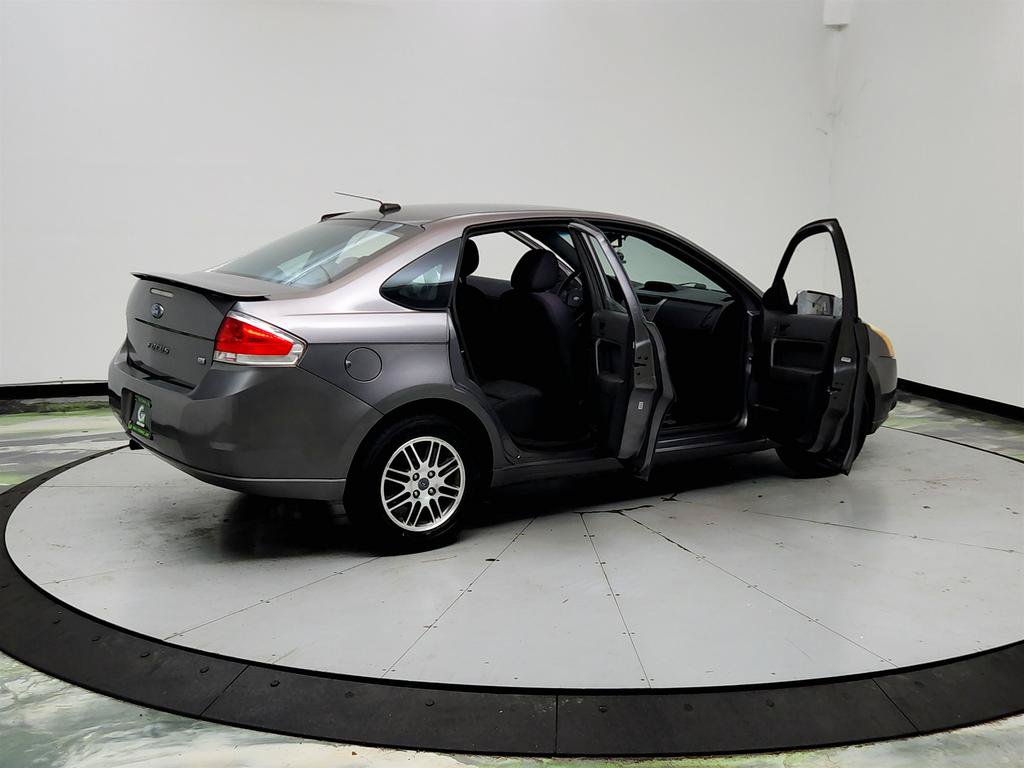 Used 2011 Ford Focus SE w/ 201A Rapid Spec Order Code FWD image 11
