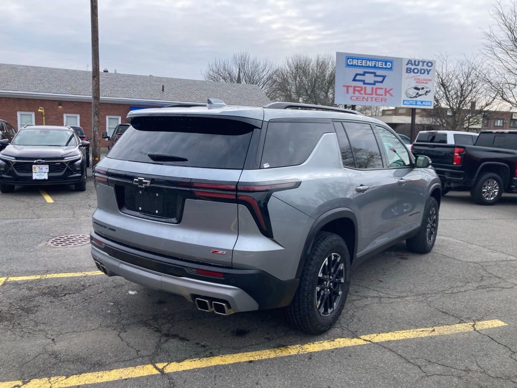 Used 2025 Chevrolet Traverse Z71 AWD/4WD image 7