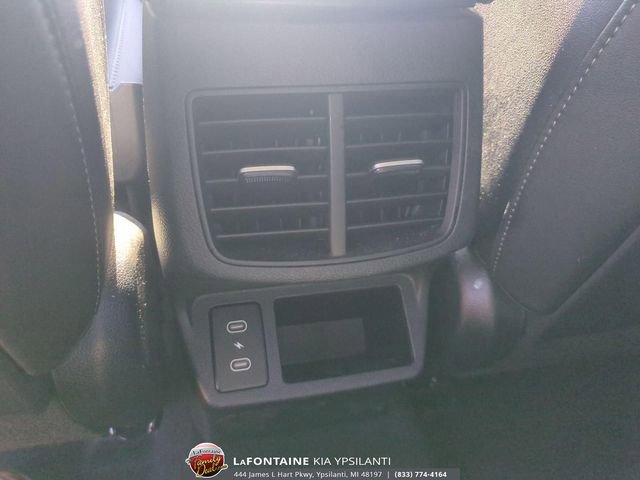 Used 2025 Kia Seltos S FWD image 19