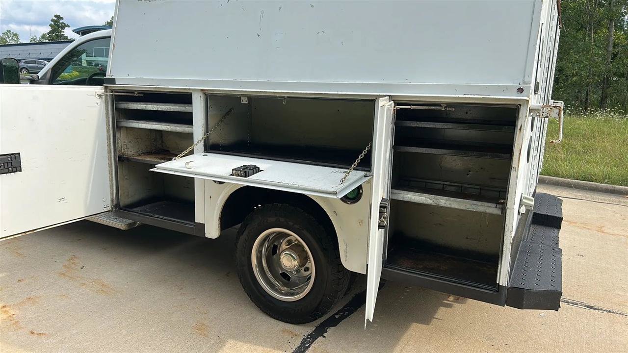Used 2011 Chevrolet Silverado 3500 W/T RWD image 18
