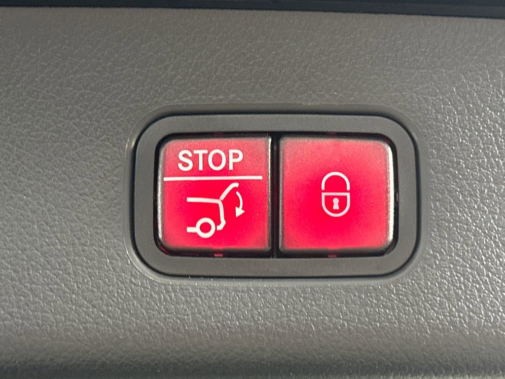 Certified 2024 Mercedes-Benz GLC 43 AMG 4MATIC image 21