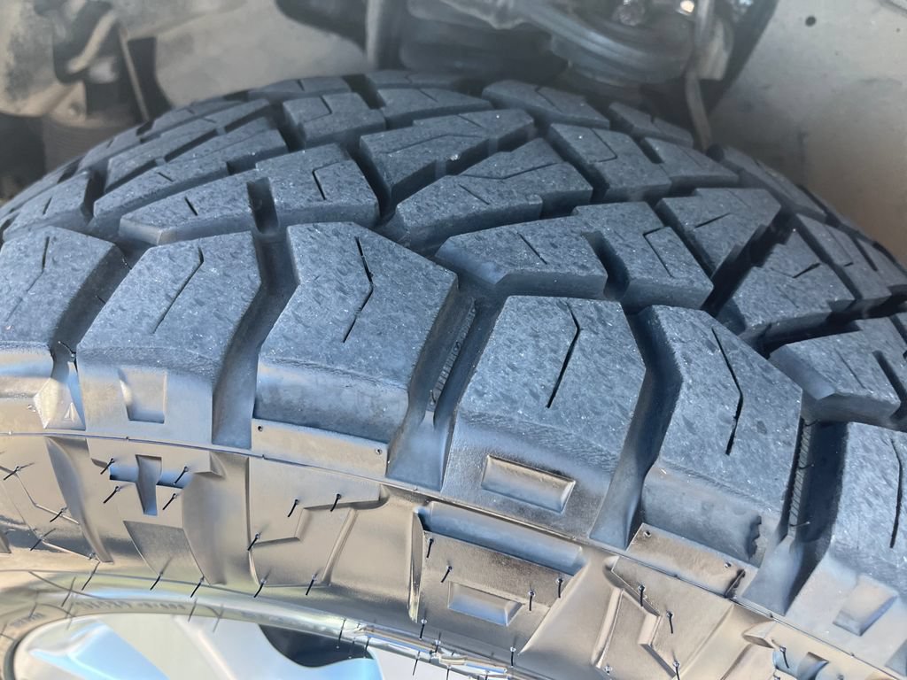 Used 2015 Toyota Land Cruiser AWD/4WD image 29