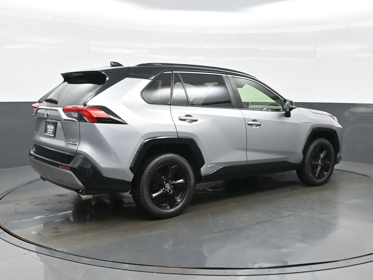Used 2020 Toyota RAV4 XSE w/ XSE Grade Weather Package AWD/4WD image 6