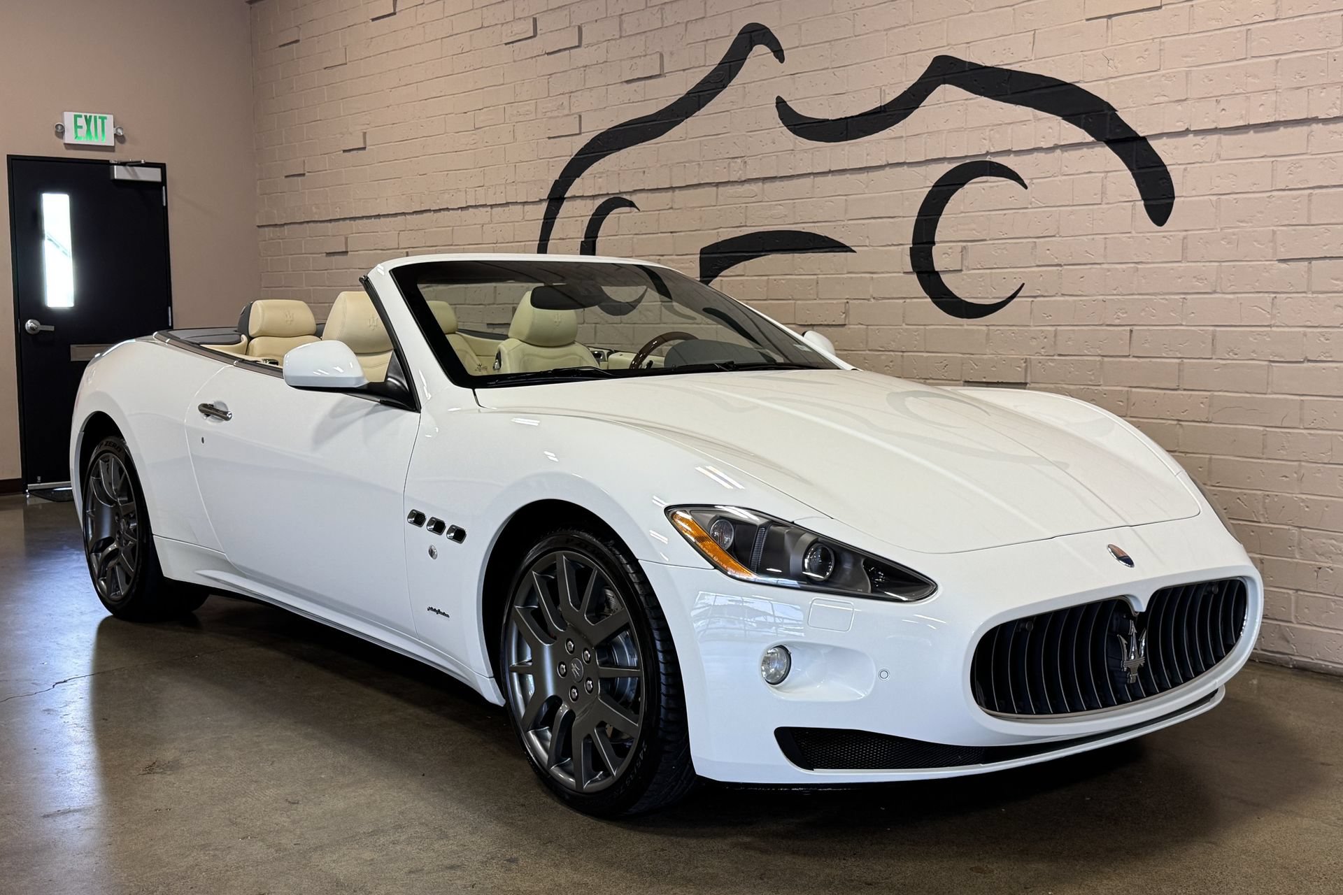 Used 2011 Maserati GranTurismo Convertible RWD image 22