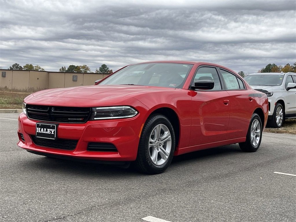 Used 2023 Dodge Charger SXT w/ Cold Weather Package image 8