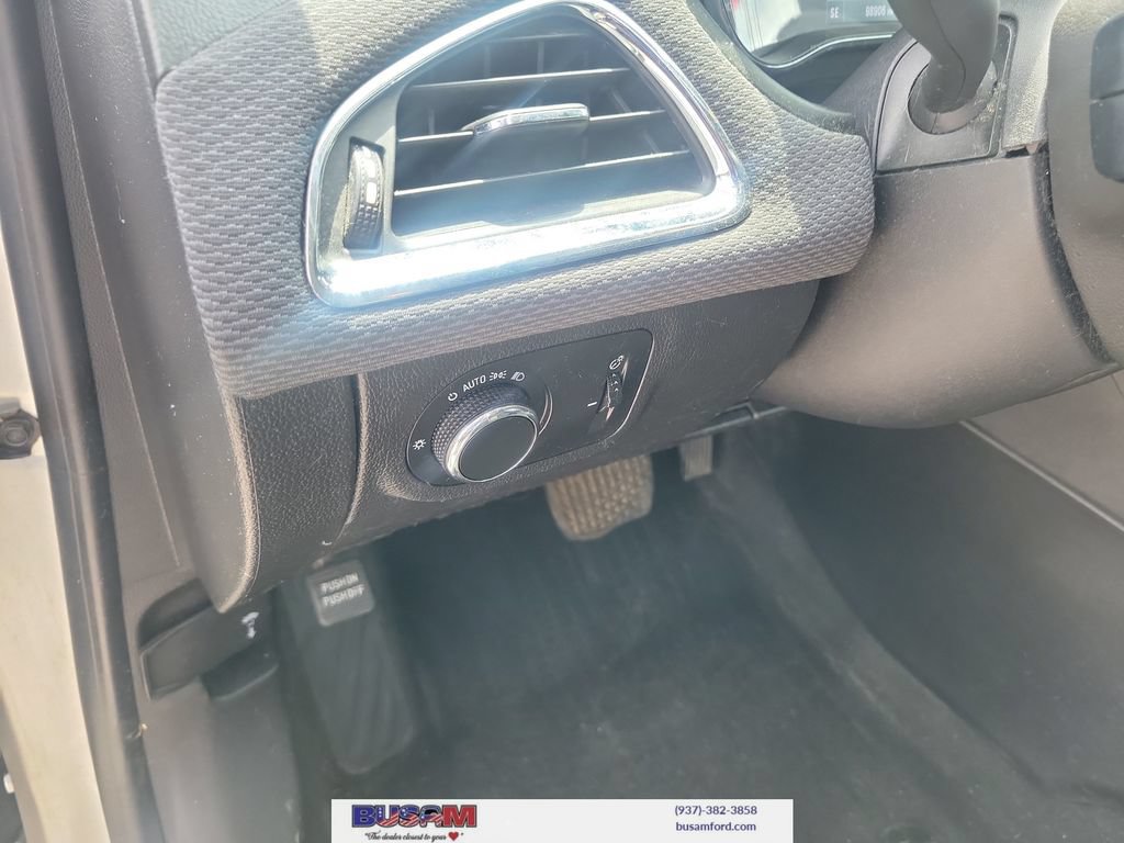 Used 2017 Chevrolet Cruze LT FWD image 14