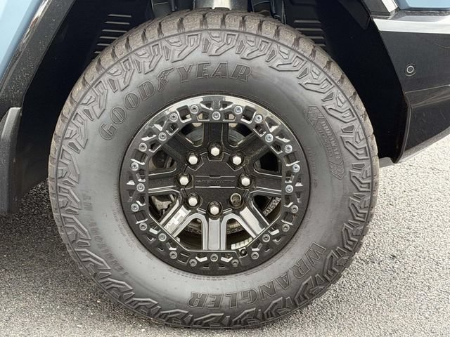 Used 2024 GMC Hummer EV 3X w/ Omega Edition AWD/4WD image 5