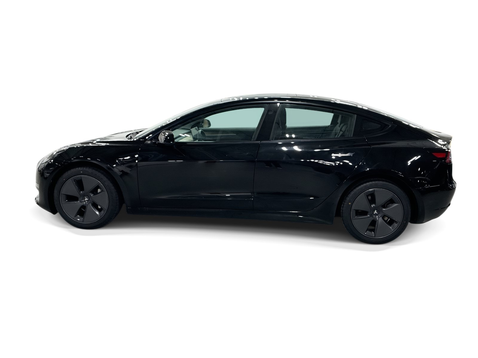 Certified 2023 Tesla Model 3 Standard Range RWD image 3