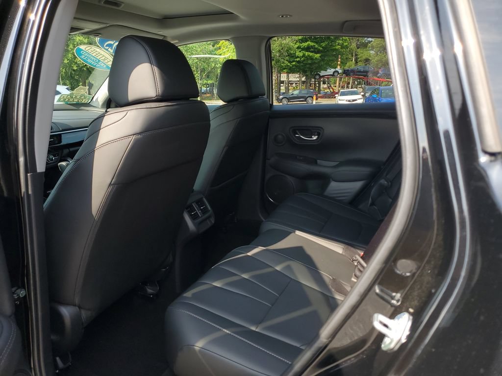 Certified 2025 Acura ADX FWD image 13