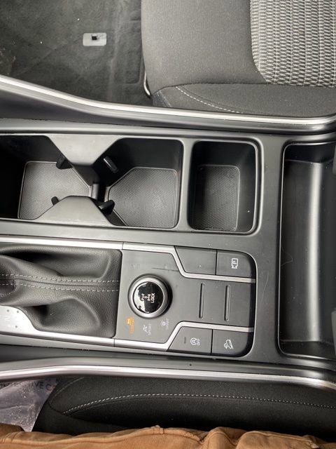 Certified 2023 Kia Sorento LX AWD/4WD image 11