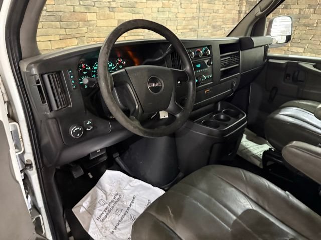 Used 2011 GMC Savana 1500 RWD image 11