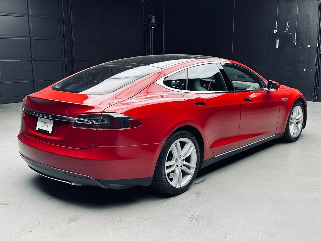 Used 2015 Tesla Model S 70D AWD/4WD image 7