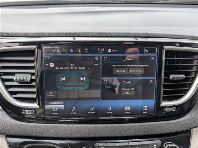 Used 2024 Chrysler Pacifica Touring-L image 13