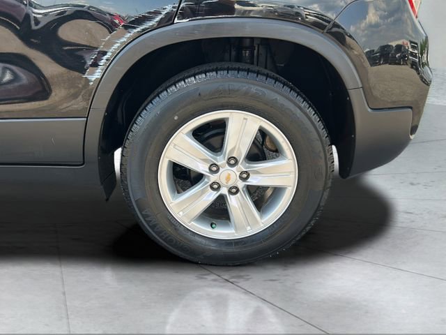 Used 2019 Chevrolet Trax LT w/ LT Convenience Package FWD image 30
