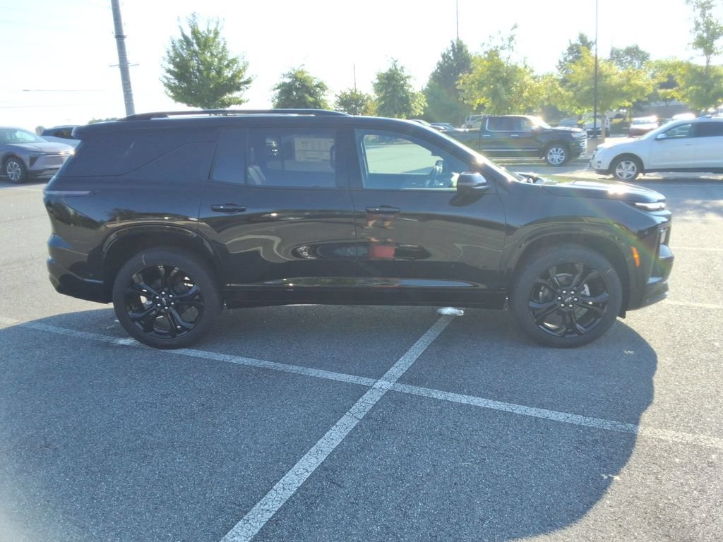 New 2027 Chevrolet Traverse RS FWD image 4