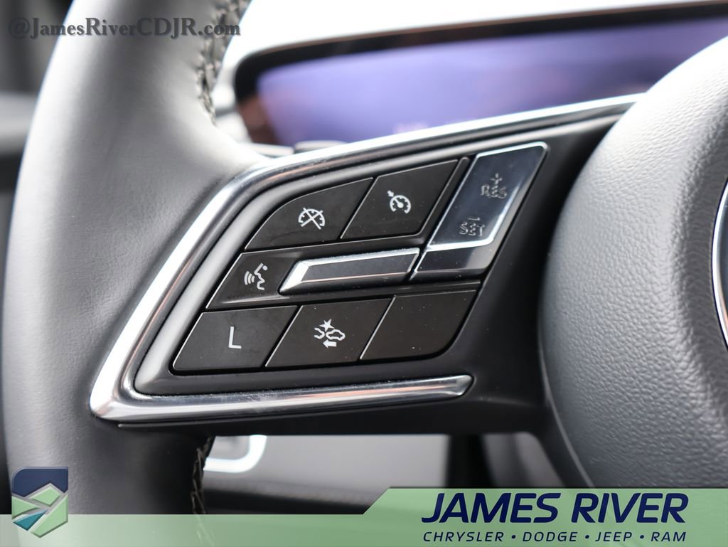 Used 2025 Buick Enclave Preferred image 27