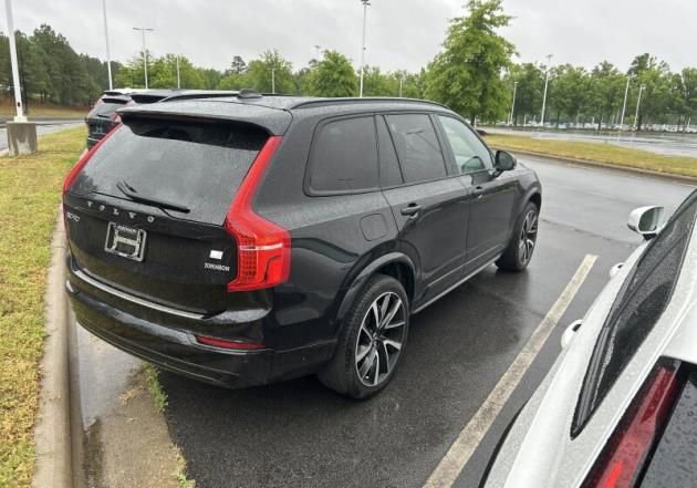 Used 2023 Volvo XC90 T8 Ultimate AWD/4WD image 3