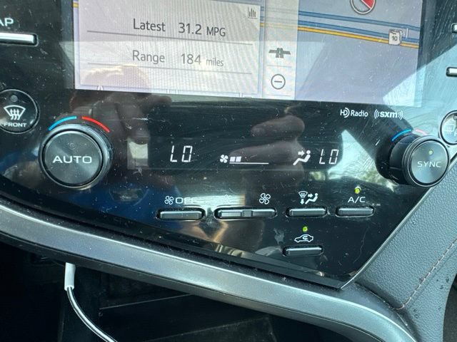 Used 2019 Toyota Camry XLE w/ Driver Assist Package FWD image 17